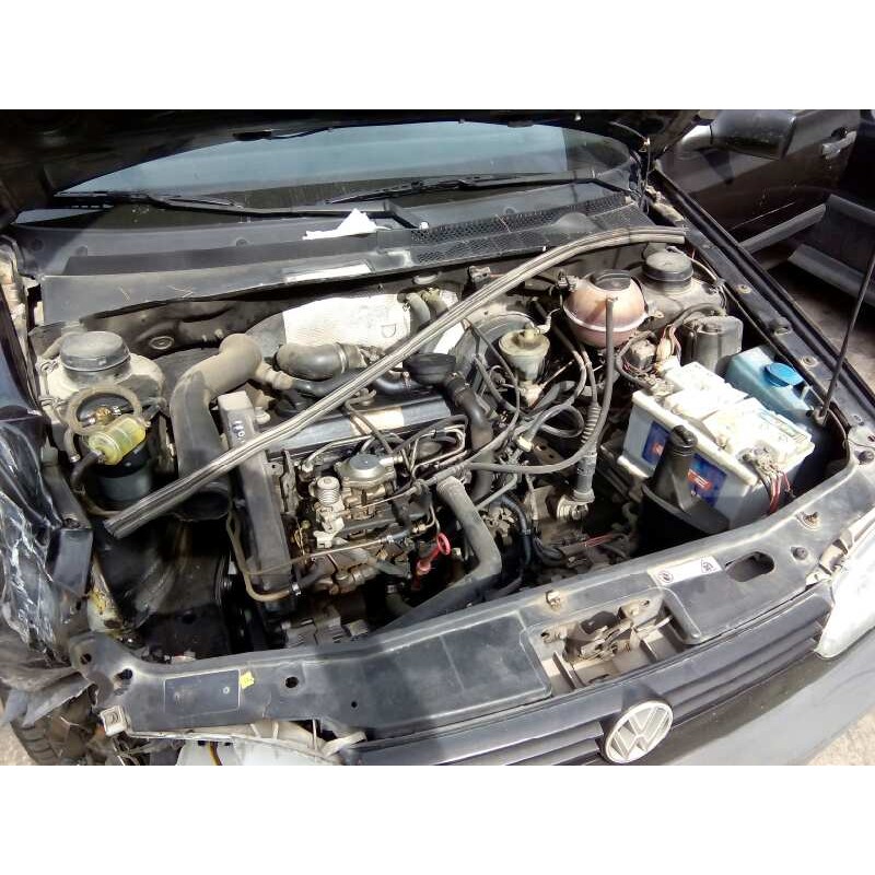 VOLKSWAGEN GOLF III BERLINA (1H1)