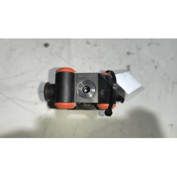 Recambio de valvula intercambio de calefaccion para iveco evadys h referencia OEM IAM 4460913020  