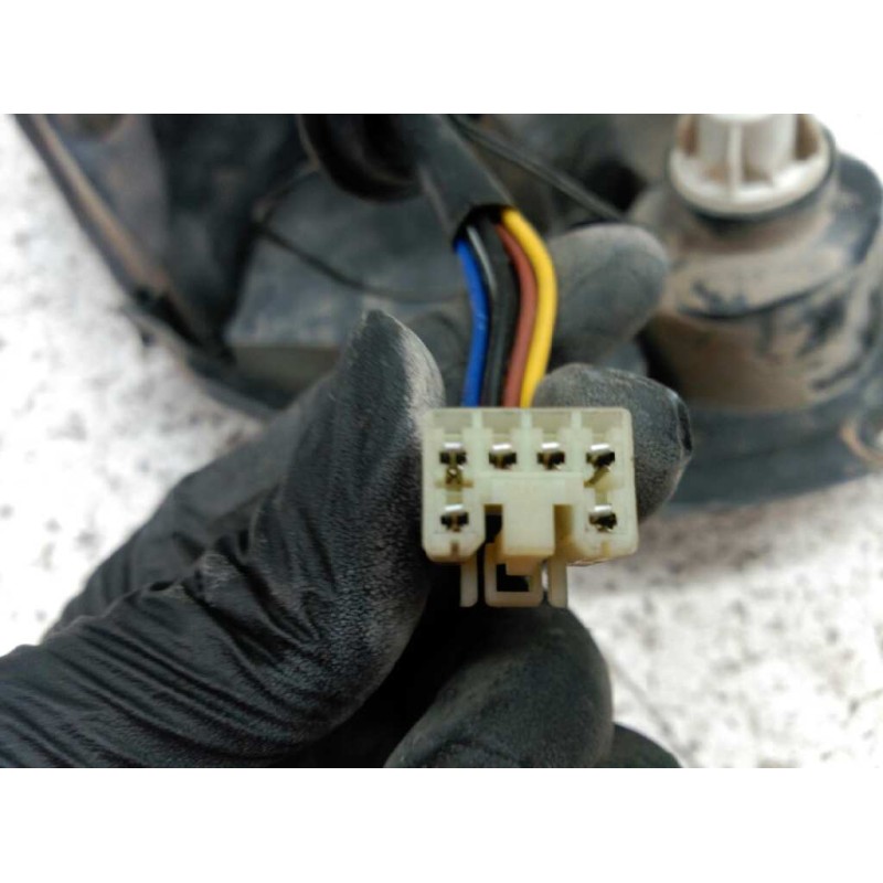 Recambio de piloto trasero izquierdo para daewoo matiz 1.0 cat referencia OEM IAM 4