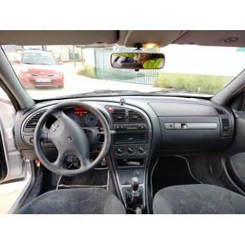 citroën xsara berlina del año 2000