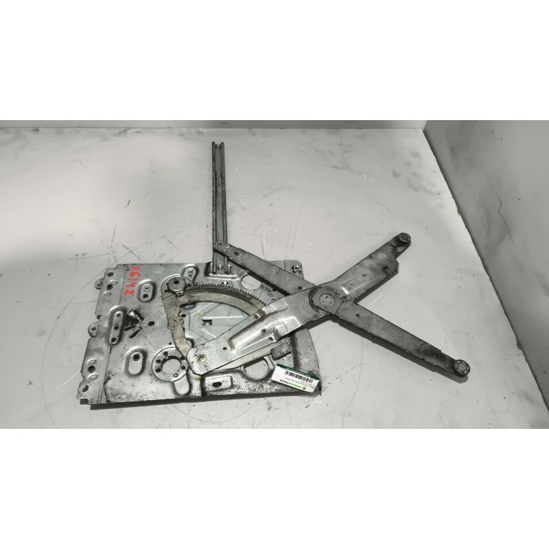 Recambio de elevalunas delantero izquierdo para volvo fh 12 2002  12.1 diesel (d12d460) referencia OEM IAM 3176545  