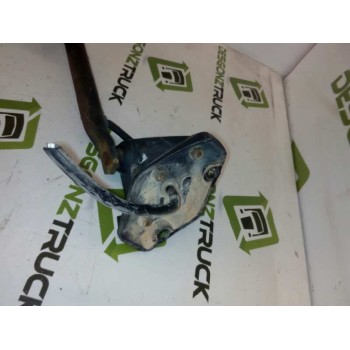 Recambio de brazo retrovisor izquierdo para renault trucks major r 340ti.26 (339cv) referencia OEM IAM   