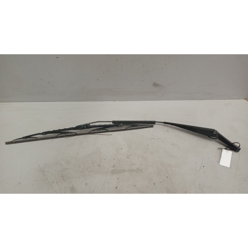 Recambio de brazo limpia delantero para daf serie xf105.xxx 12.9 diesel referencia OEM IAM   