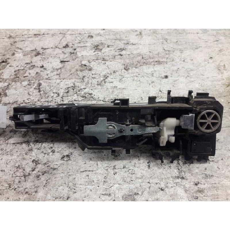 Recambio de maneta exterior delantera derecha para renault megane ii berlina 5p authentique referencia OEM IAM 8200028464 2
