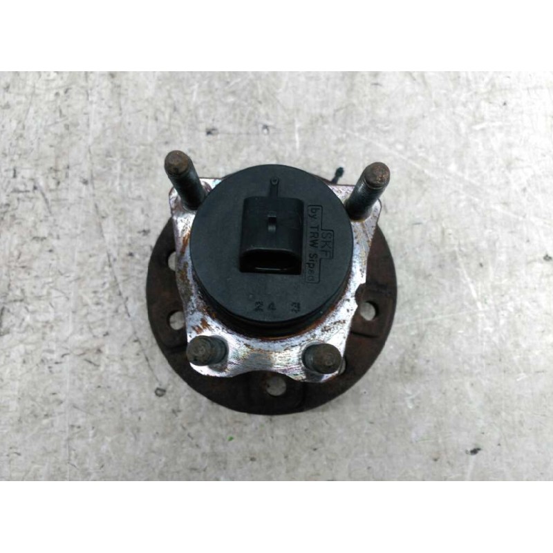 Recambio de buje trasero izquierdo para opel zafira a blue line referencia OEM IAM 2