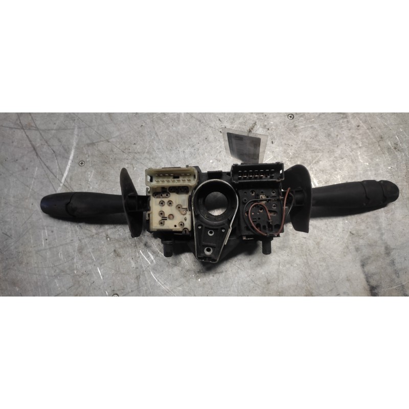 Recambio de mando multifuncion para renault trafic (desde 5.89) 1.4 referencia OEM IAM 7700354626 2