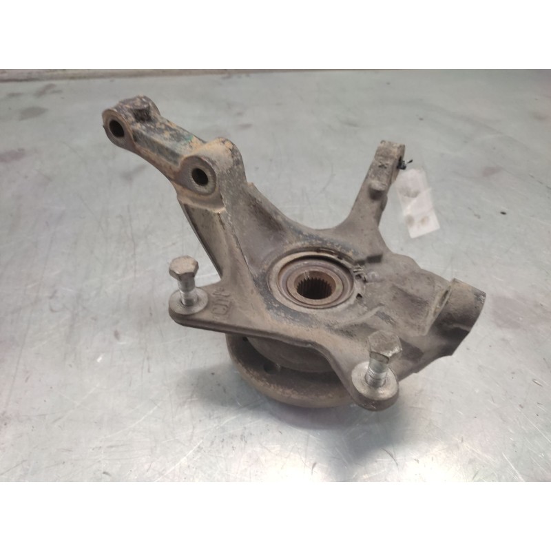 Recambio de mangueta delantera derecha para renault trafic ii furgoneta (fl) 1.9 dci 100 (fl0c) referencia OEM IAM 3