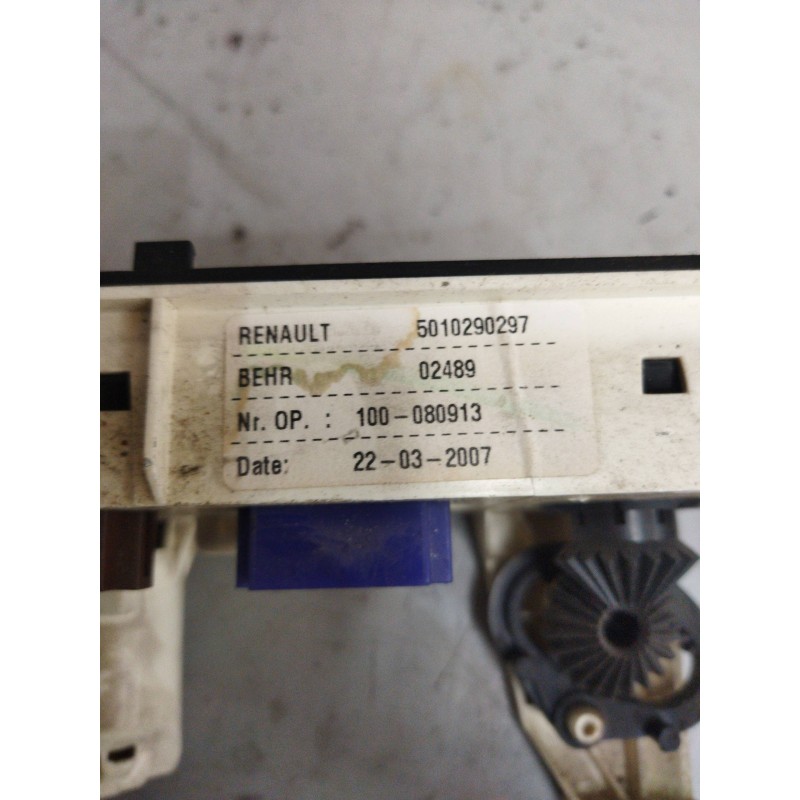 Recambio de mando calefaccion / aire acondicionado para renault magnum ab 2005 12.8 diesel referencia OEM IAM 5010290297 - Blanco 2