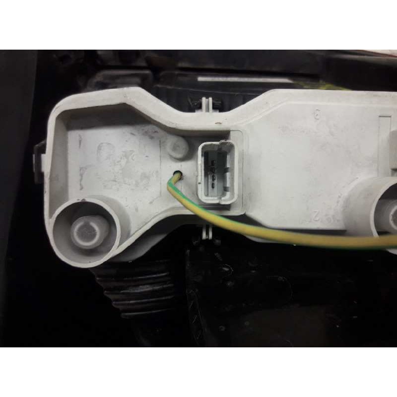 Recambio de piloto trasero derecho para renault megane ii berlina 5p authentique referencia OEM IAM 8200073237 3
