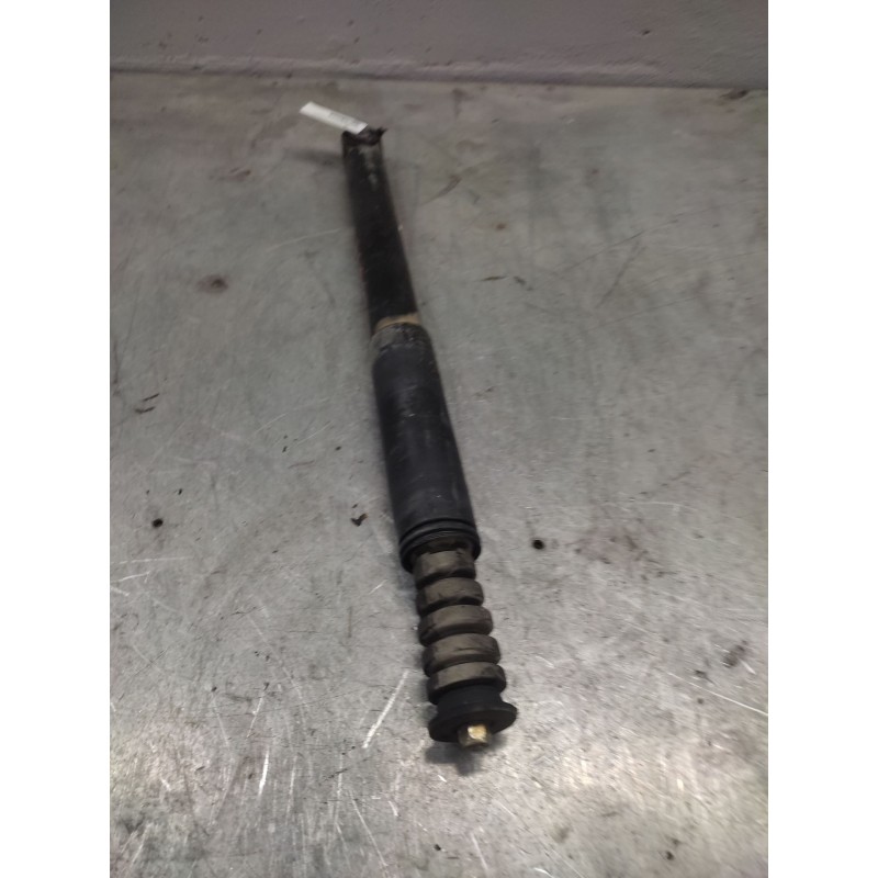 Recambio de amortiguador trasero izquierdo para renault clio iii authentique referencia OEM IAM 8200556691 2
