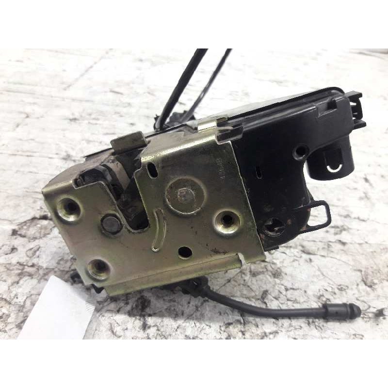 Recambio de cerradura puerta delantera derecha para renault megane ii berlina 5p authentique referencia OEM IAM 027779 3
