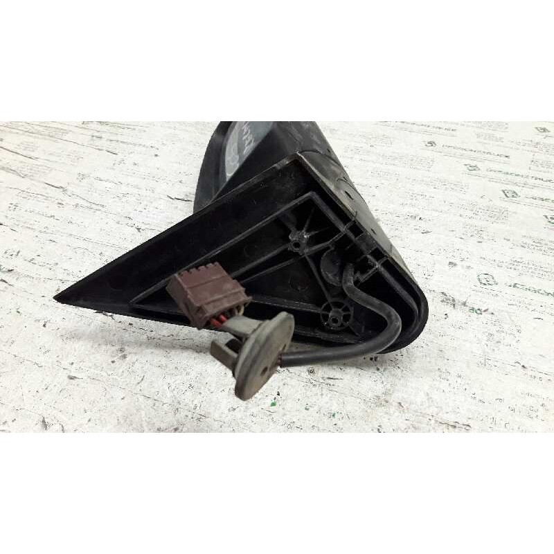 Recambio de retrovisor derecho para peugeot 605 sli referencia OEM IAM 2