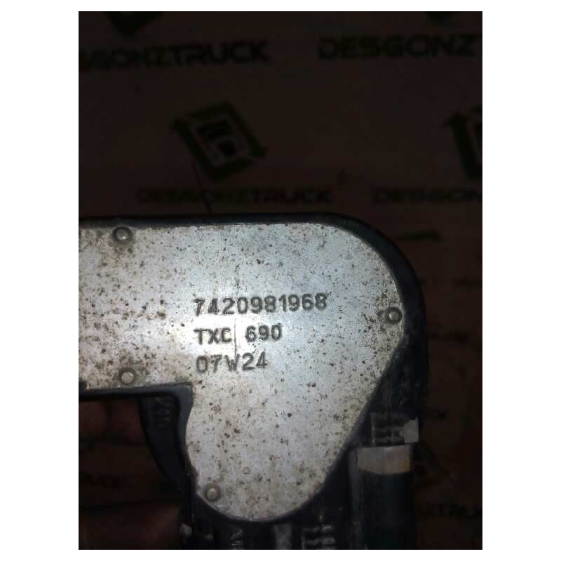 Recambio de aforador para renault premium route 2006 fas 4x2 larga distancia referencia OEM IAM 7420981968 - Rojo 5