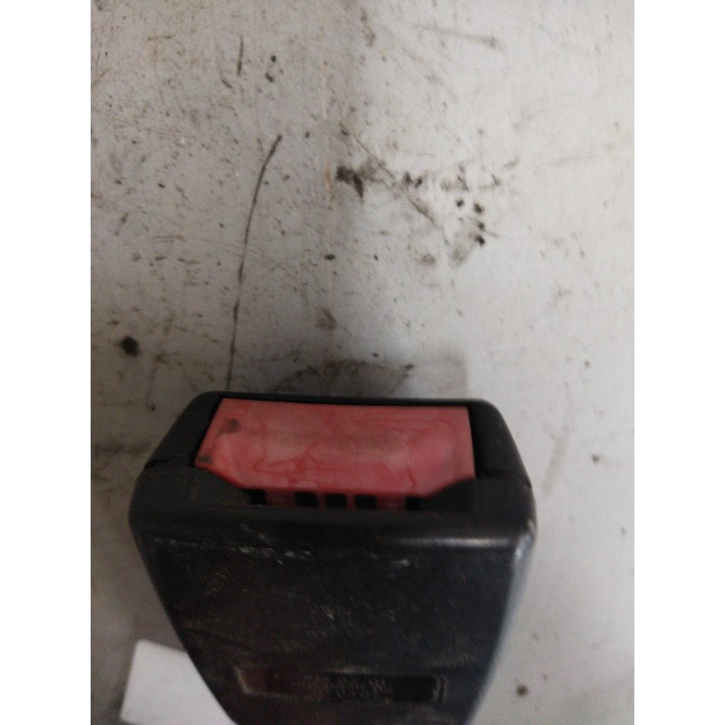 Recambio de enganche de cinturon delantero derecho para renault magnum ab 2005 12.8 diesel referencia OEM IAM - Blanco 3
