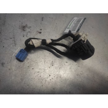 Recambio de mando elevalunas delantero derecho para mercedes-benz clase c (w203) berlina 1.8 cat referencia OEM IAM A2038200210 