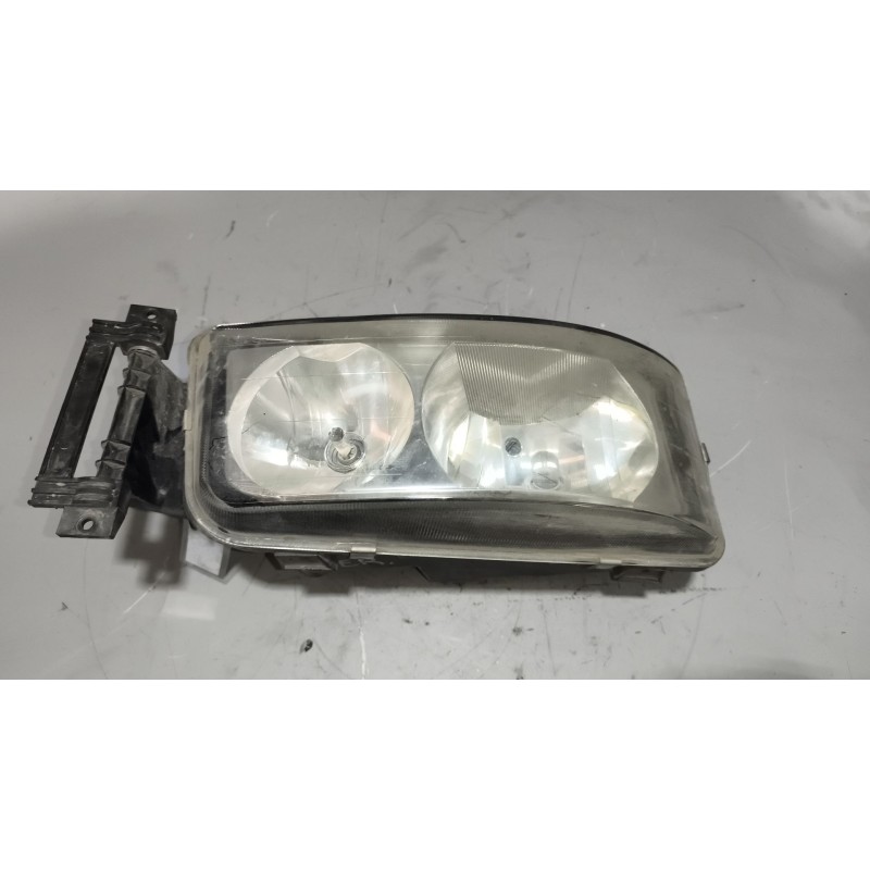 Recambio de faro derecho para man tg - a 18.xxx 10.5 diesel referencia OEM IAM 81251016456  