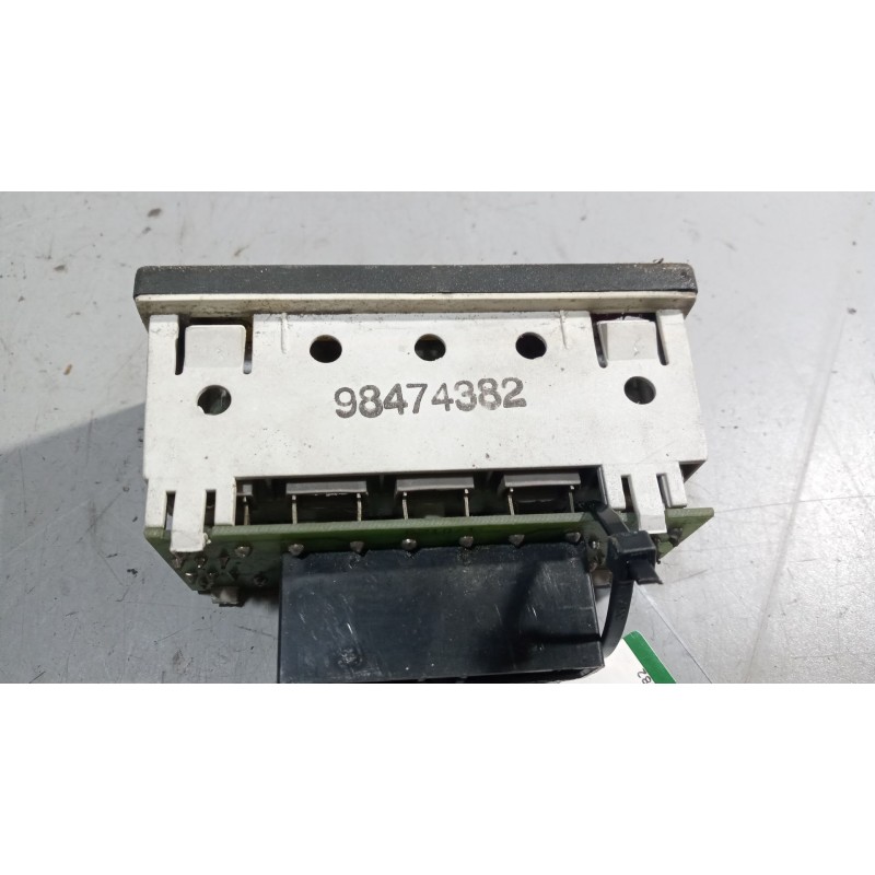 Recambio de cuadro instrumentos para iveco eurocargo 5.9 diesel referencia OEM IAM 98474382 - Blanco 3