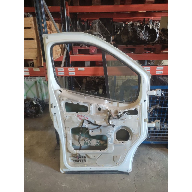 Recambio de puerta delantera izquierda para renault trafic ii furgoneta (fl) 1.9 dci 100 (fl0c) referencia OEM IAM 2