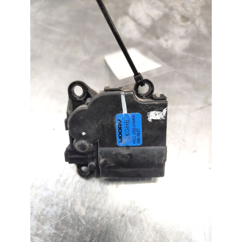 Recambio de motor apertura trampillas climatizador para peugeot partner (s2) combiespace referencia OEM IAM HVCCD332CWFAA01  
