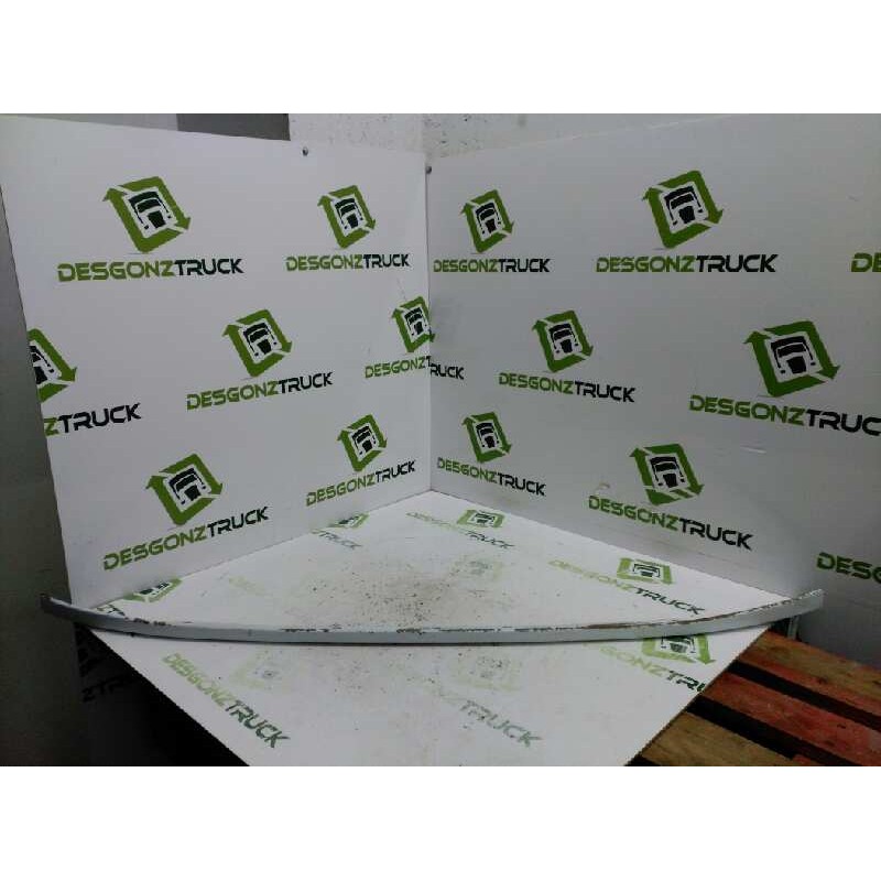 Recambio de molduras delanteras para mercedes-benz vito (w638) caja cerrada 108 cdi  (638.094) referencia OEM IAM - Blanco 2