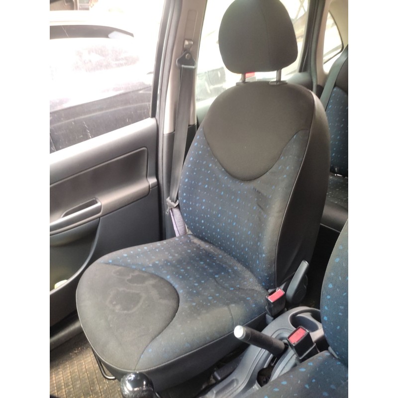 Recambio de asiento delantero derecho para citroën c3 hdi 70 furio referencia OEM IAM   