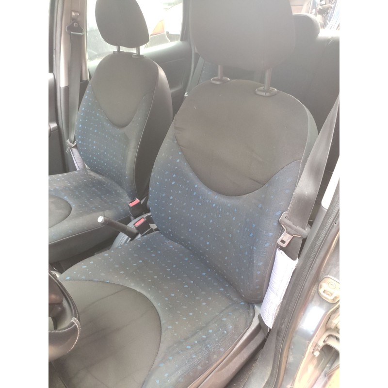 Recambio de asiento delantero izquierdo para citroën c3 hdi 70 furio referencia OEM IAM   