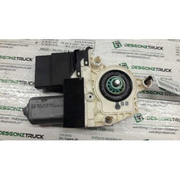 MOTOR ELEVALUNAS TRASERO IZQUIERDO 5P0839401 