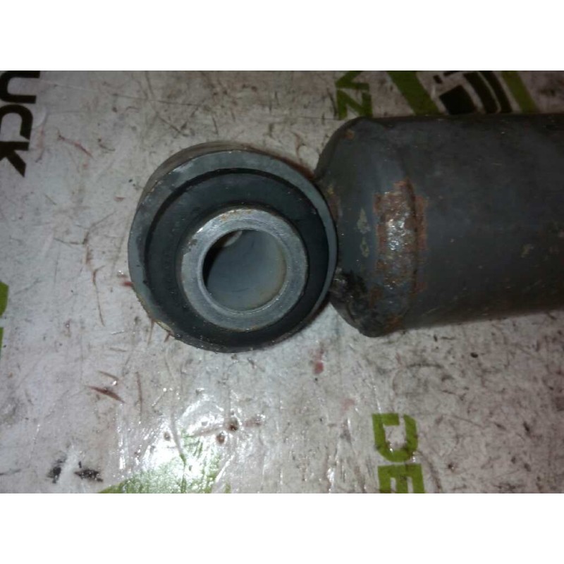 Recambio de amortiguador trasero para renault premium route 2006 fas 4x2 larga distancia referencia OEM IAM 5010630728 - Rojo 2