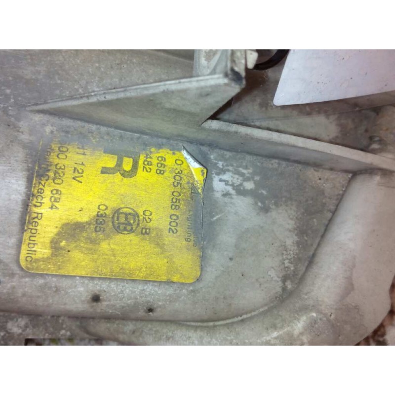 Recambio de faro antiniebla derecho para iveco daily caja cerrada (1999 =>) 35 - c 13 caja cerrada referencia OEM IAM - Blanco 3