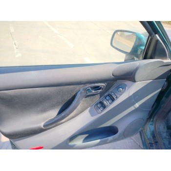 seat toledo ii (1m2) del año 2001