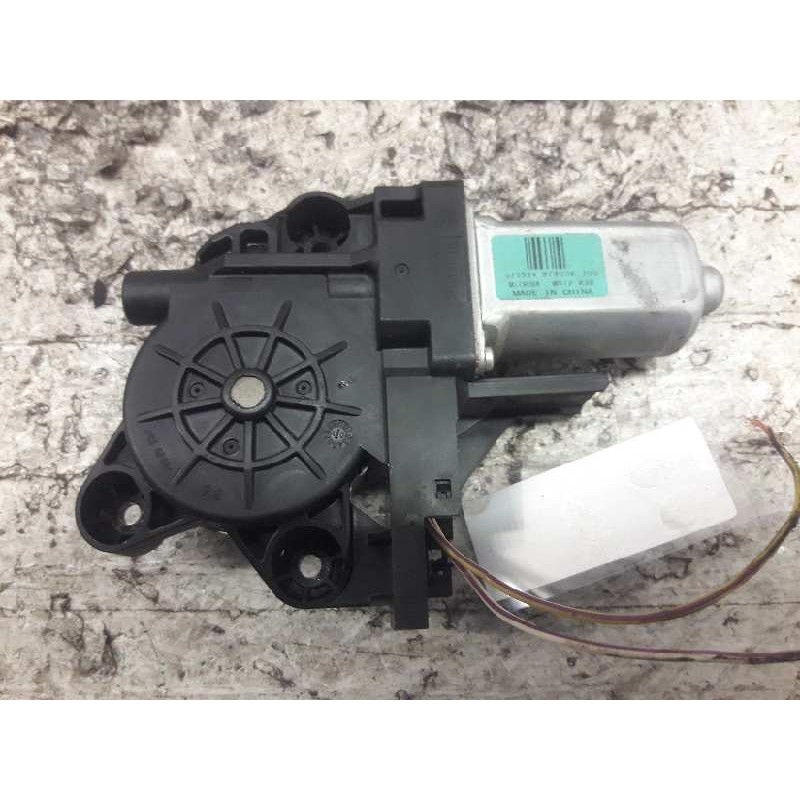 Recambio de motor elevalunas delantero derecho para ford c-max (cb3) ghia referencia OEM IAM 070524979036100 2