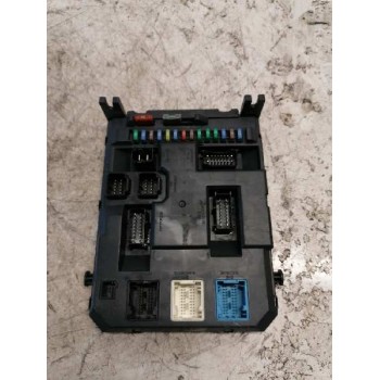 CAJA RELES / FUSIBLES 9664983480 10503059 BSI