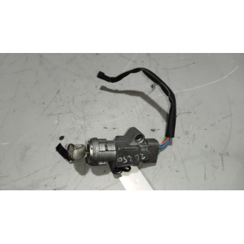 Recambio de conmutador de arranque para iveco crossway referencia OEM IAM 504127269  