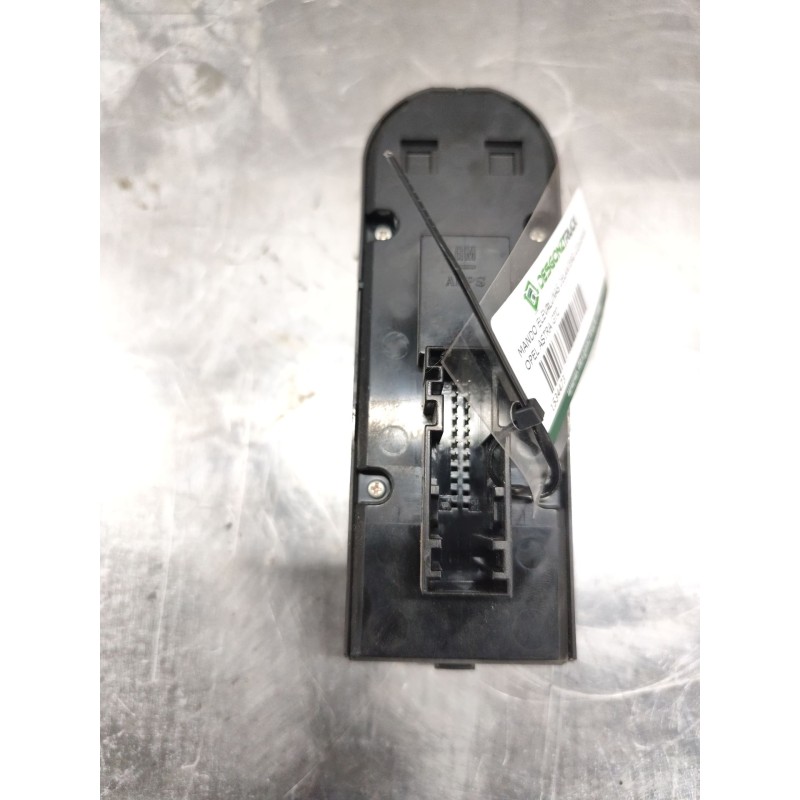 Recambio de mando elevalunas delantero izquierdo para opel astra gtc 1.9 cdti referencia OEM IAM 3228706 - Gris 2