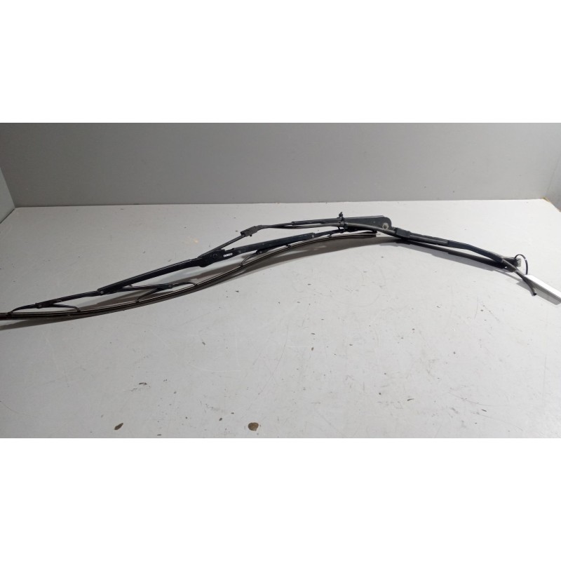 Recambio de brazo limpia delantero para iveco eurocargo 5.9 diesel referencia OEM IAM 4845734  