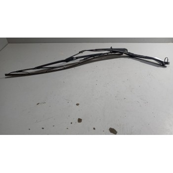 Recambio de brazo limpia delantero para iveco eurocargo 5.9 diesel referencia OEM IAM 4845734  