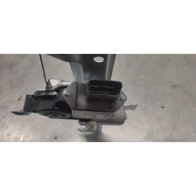 Recambio de elevalunas trasero izquierdo para peugeot 5008 referencia OEM IAM 9682808780 912027108 2