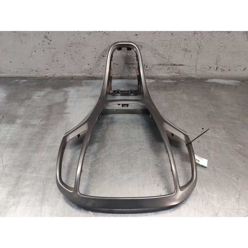 Recambio de consola central para opel astra j lim. excellence referencia OEM IAM   