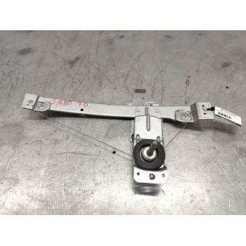 ELEVALUNAS TRASERO DERECHO MANUAL 