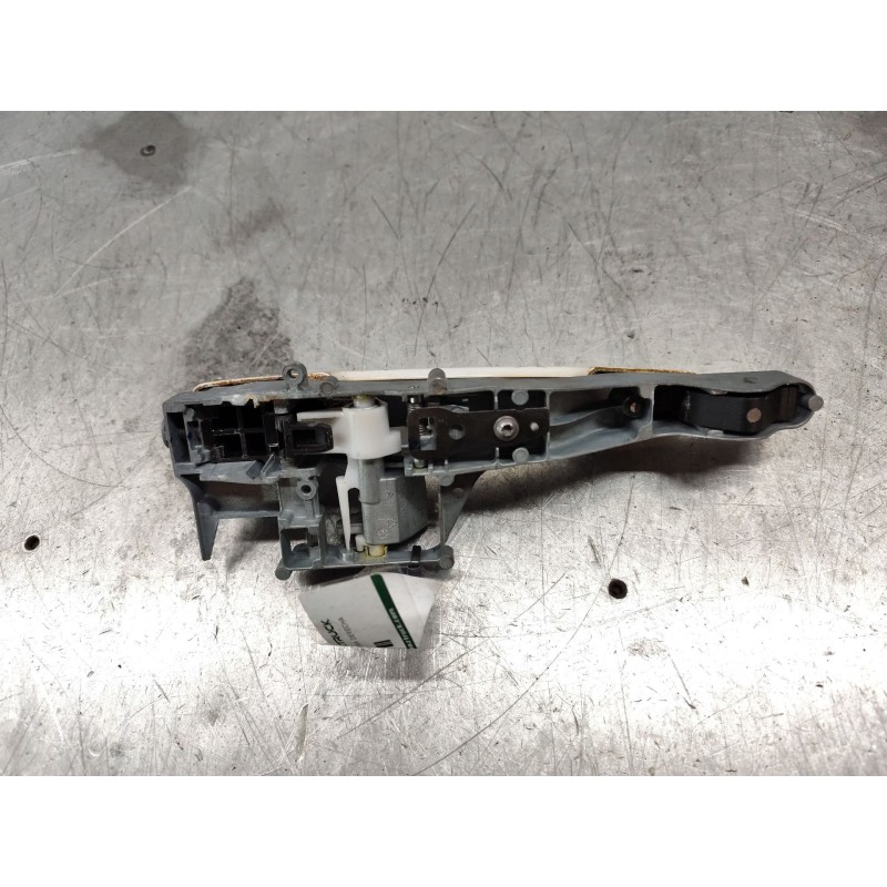 Recambio de maneta exterior delantera derecha para peugeot 207 sw confort referencia OEM IAM - Blanco 2