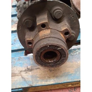 Recambio de buje delantero para nissan cabstar e cabina simple cabina individual referencia OEM IAM   