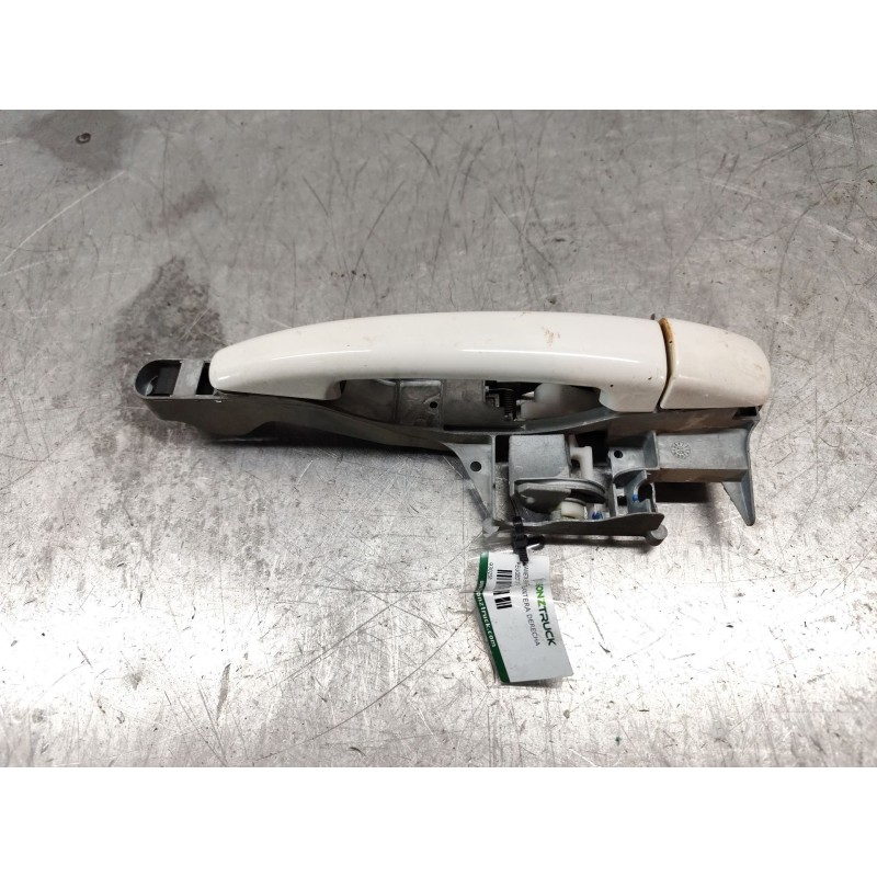 Recambio de maneta exterior delantera derecha para peugeot 207 sw confort referencia OEM IAM - Blanco 3