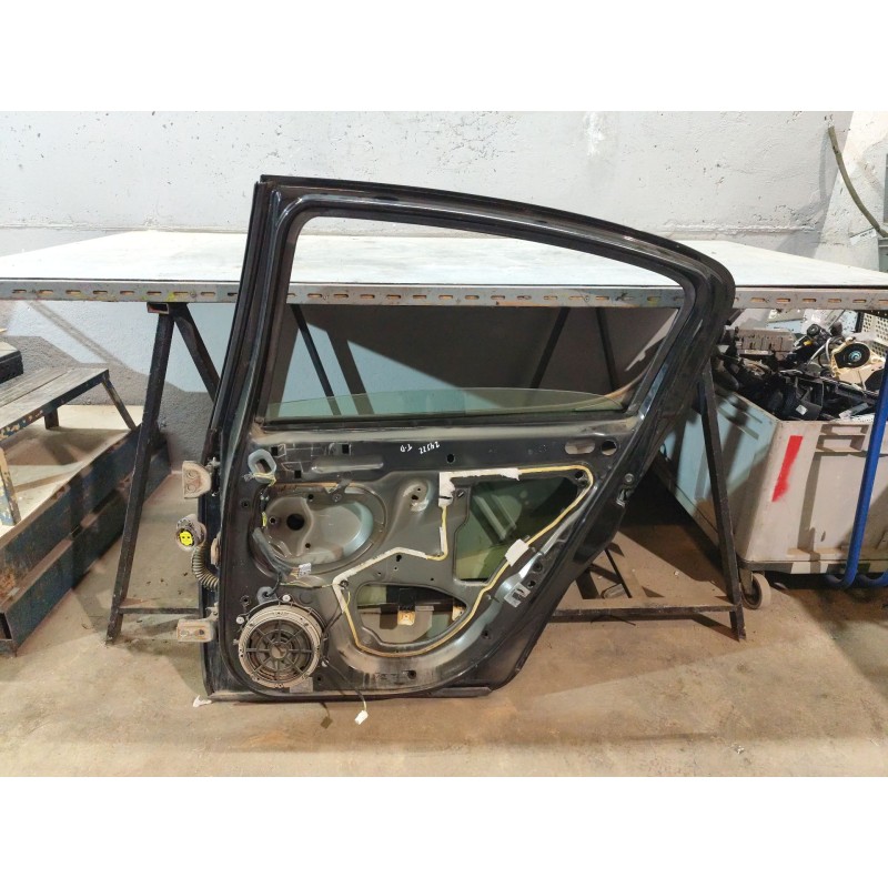Recambio de puerta trasera derecha para peugeot 407 sw st sport referencia OEM IAM - Negro 2