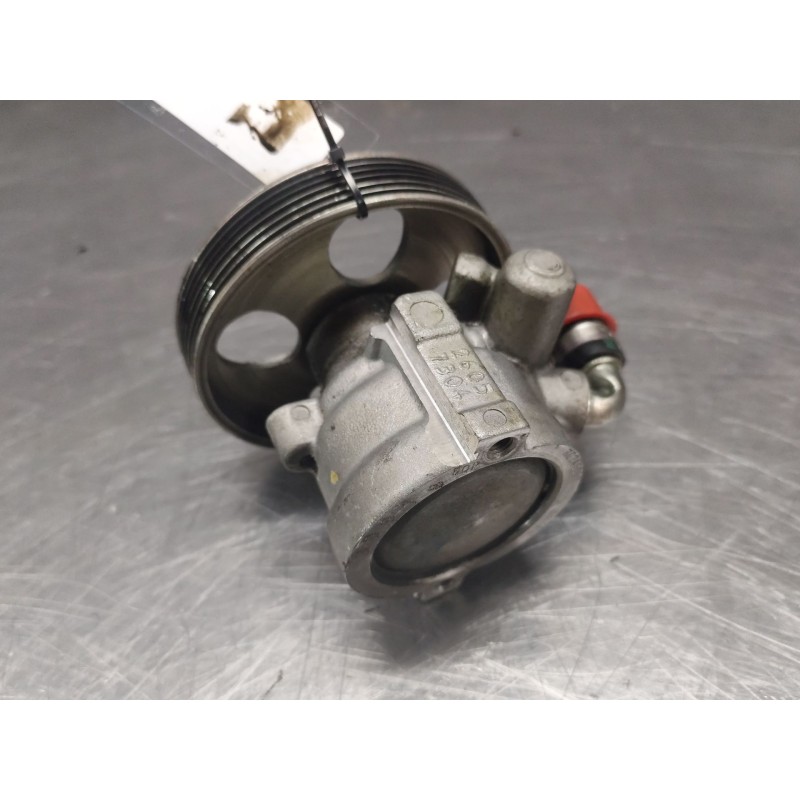 Recambio de bomba direccion para citroën berlingo 1.6 16v hdi referencia OEM IAM 9637000980 2
