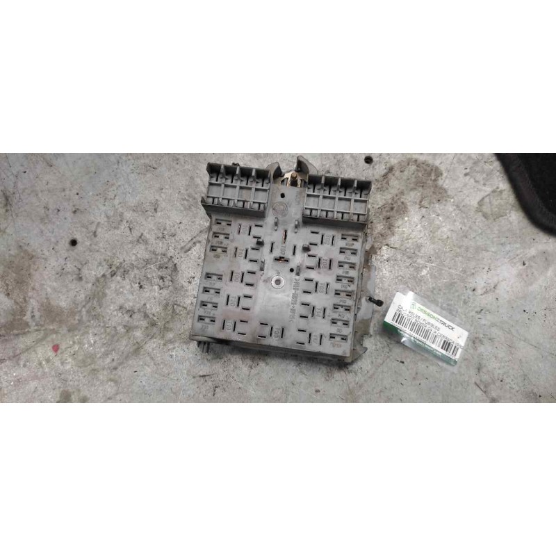 Recambio de caja reles / fusibles para peugeot boxer caja cerrada (rs2850)(290/330)('02) 330 c  td referencia OEM IAM 1332043080 - Blanco