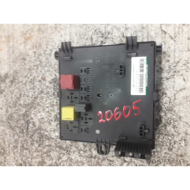 Recambio de caja reles / fusibles para saab 9-3 sport sedán linear sport referencia OEM IAM 12769679 519161301 07382025 - Negro