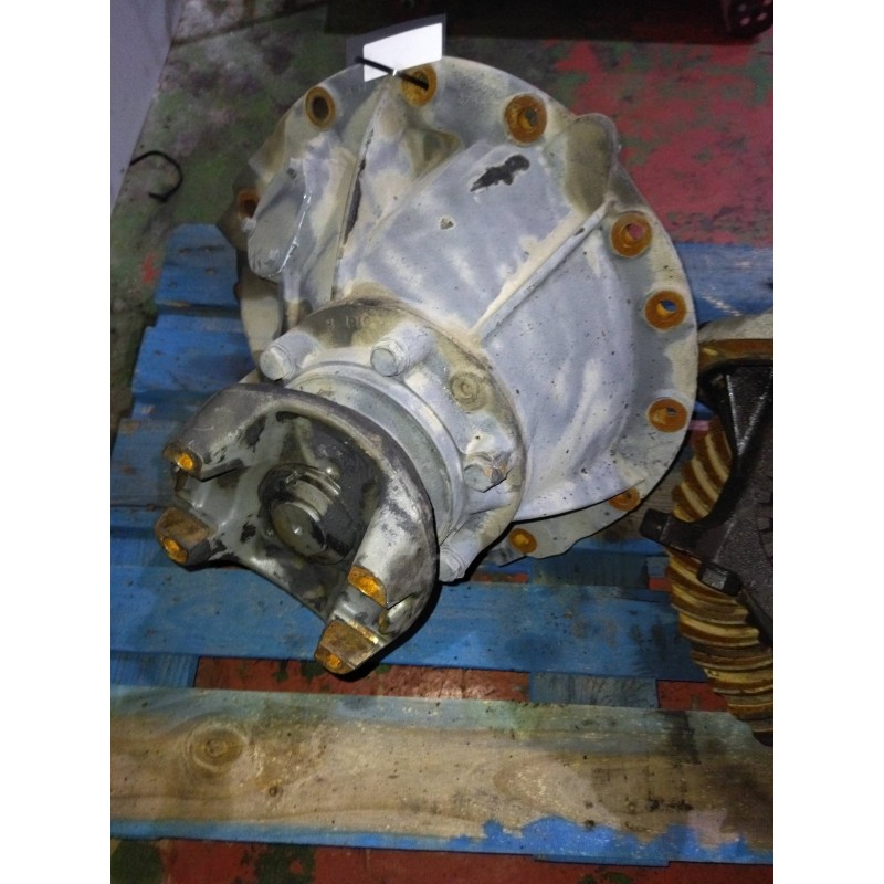 Recambio de grupo para scania trucks serie 4 bus k 124 referencia OEM IAM R660 RATIO:3.07 9251614