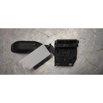 Recambio de mando limpia para renault 19 hatchback (b/c53) gtd referencia OEM IAM  7 PINS 