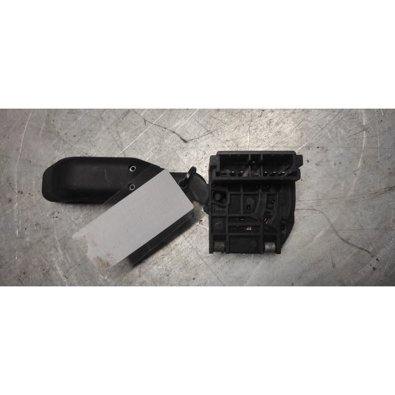 Recambio de mando limpia para renault 19 hatchback (b/c53) gtd referencia OEM IAM  7 PINS 2