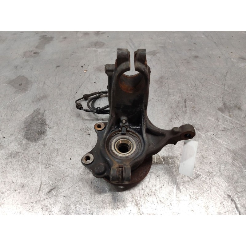 Recambio de mangueta delantera derecha para peugeot 207 sw confort referencia OEM IAM - Blanco 3
